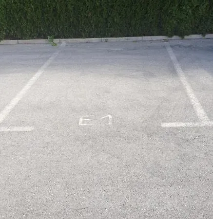 Kimi Apartment
